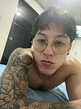 Valery_Salmons webcam