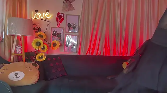 Sundari_apsara webcam