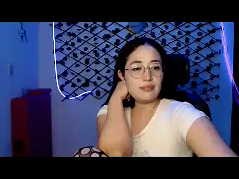 Elina_Rose888 webcam
