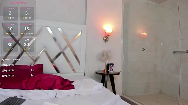Sky_Collins_ webcam