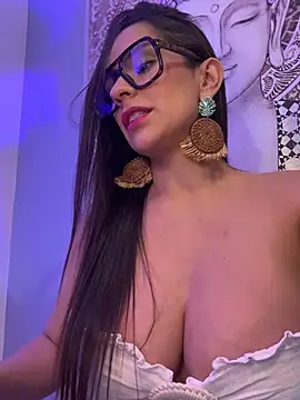 Mau_White live cam