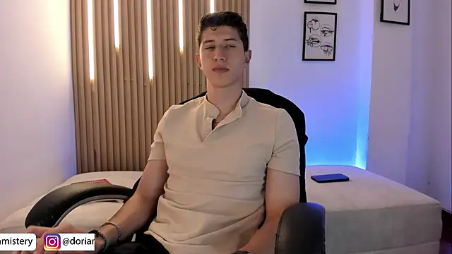 Dorianmistery2322_ webcam