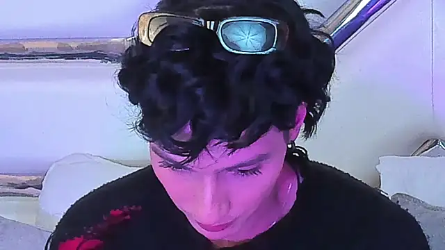 KylieMonnett webcam