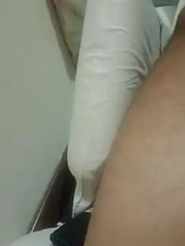 CasadoPauzudo live cam on StripChat