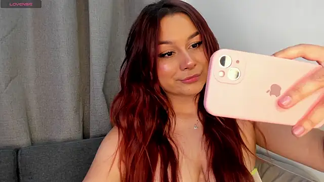 samantha-black webcam