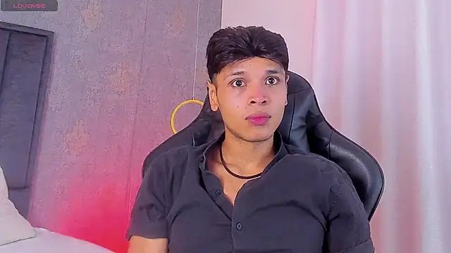 Alejandroo_Montenegro webcam