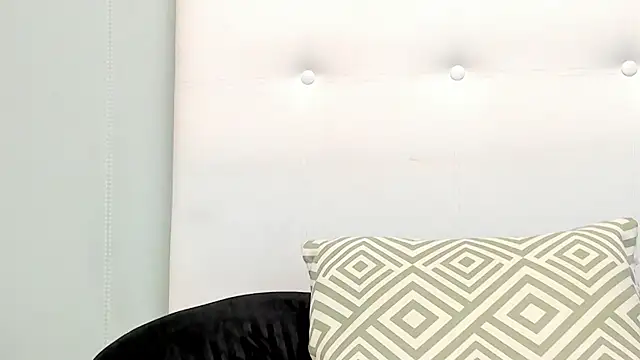 TaniaRivers live cam on StripChat