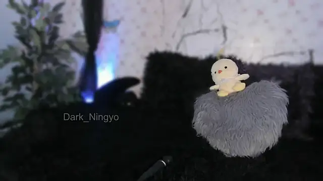 Dark_ningyo1 live webcam show