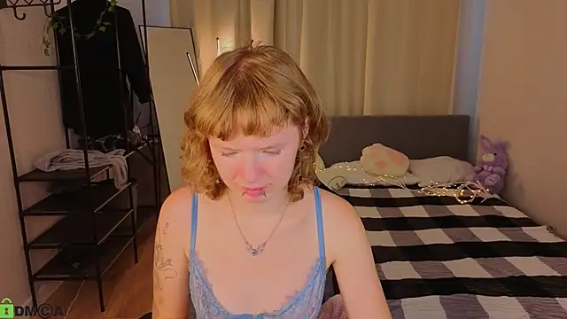 violetdesiree's live room