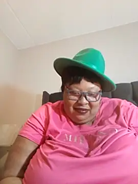 nancy111 (F milf) - Make mama drip and squit with toy baby