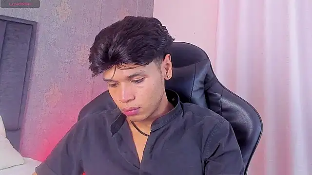 Alejandroo_Montenegro webcam