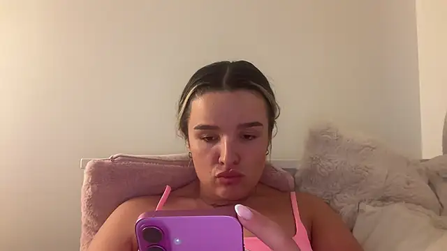 maisiesmithx live cam on StripChat