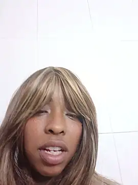Pauline_Fox webcam