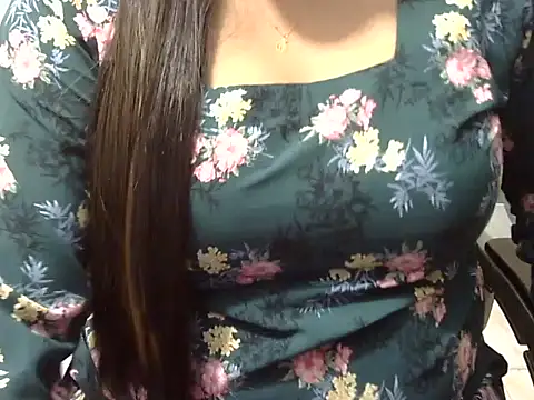 SumaiyaSultana live cam on StripChat