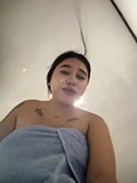 Sophie_Dreamss live cam on StripChat
