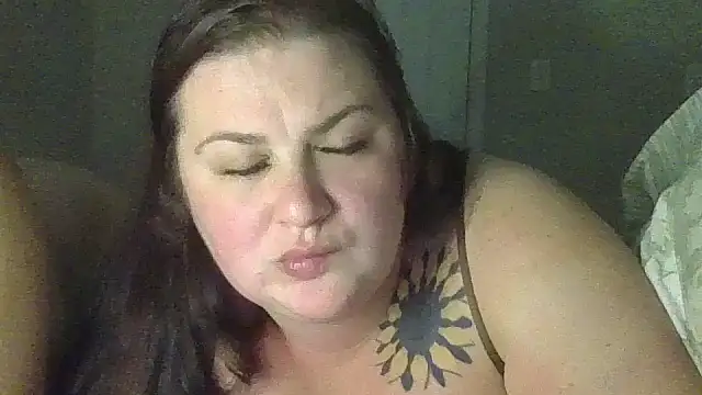 lightsugar2323 live cam on StripChat