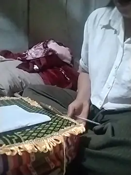Jienrrr09 live cam on StripChat