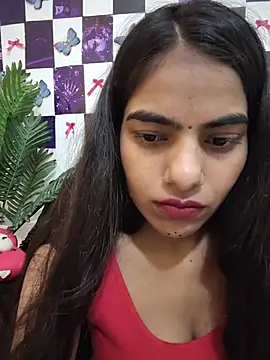 Alisha_Babyy live cam on StripChat