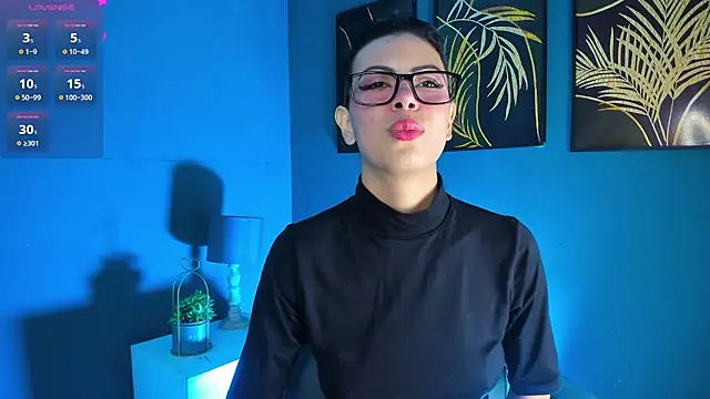 alicemadnes (F young) - fuck pussy with big dildo