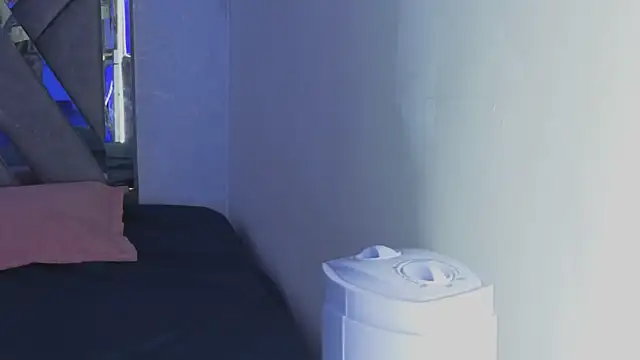 megan_lenon (T young) - Slobbery Blowjob