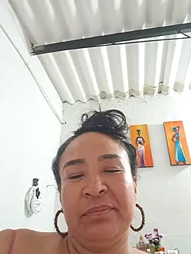 Dannycalienta21 live cam on StripChat