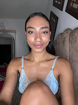 Mia-Lorette webcam