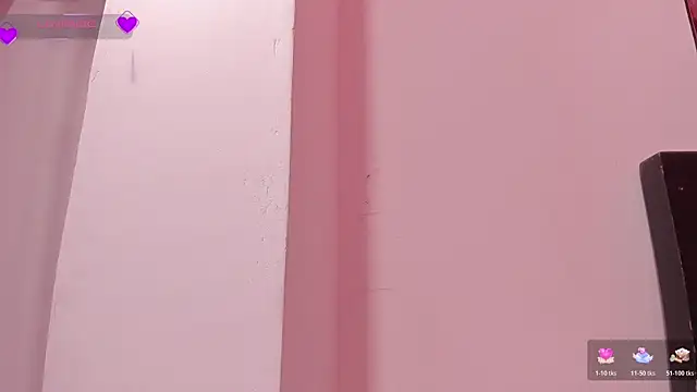 MissCurvyTop webcam
