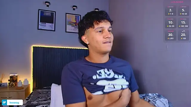 Leo_Savage_ webcam