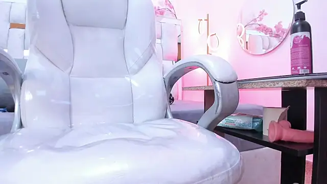 Valentina_slim live cam on StripChat