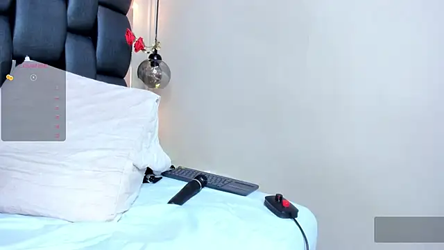 Isabella_falcon live webcam show