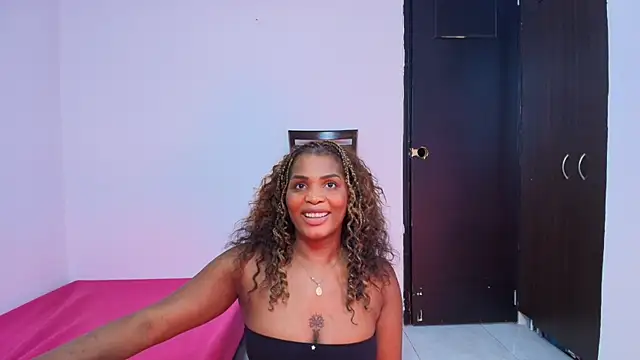 AuroraBrow2 live webcam show