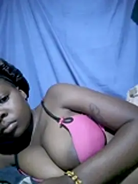 pressures_winnie live cam on StripChat