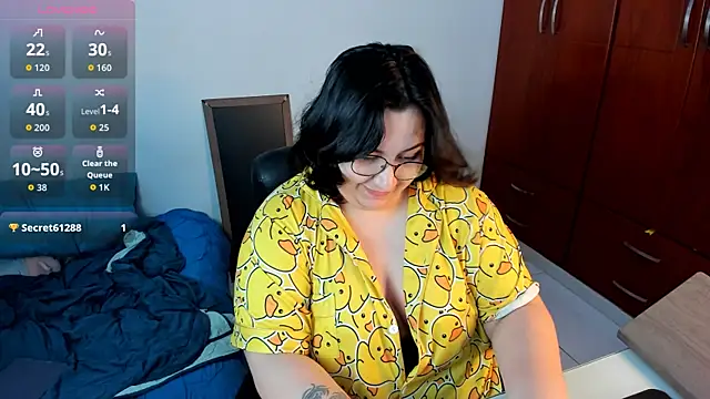 moira_smiler live cam on StripChat