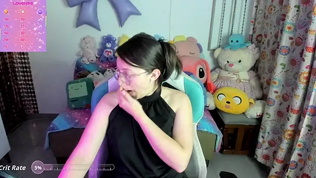 linda-schmidt live cam on StripChat