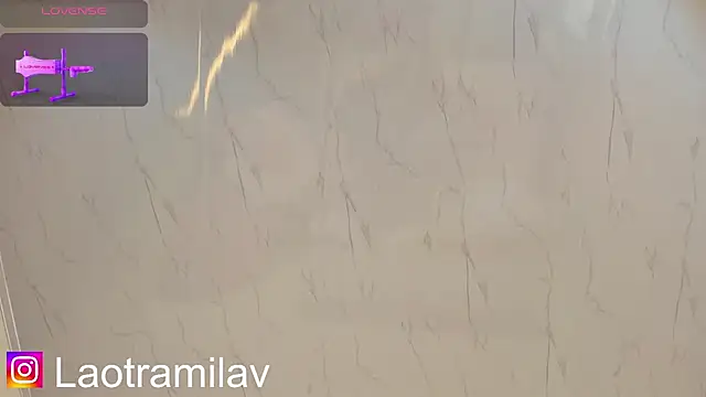 MilaVelour webcam