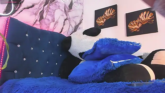 Missisabella_ webcam
