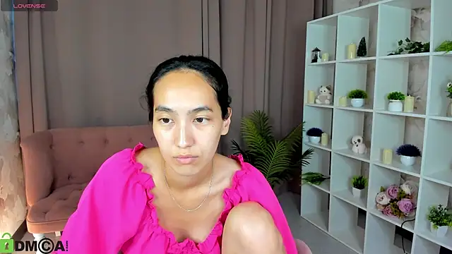 FlirtyAura webcam