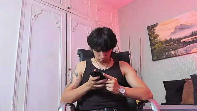 Tyler_durten live cam on StripChat