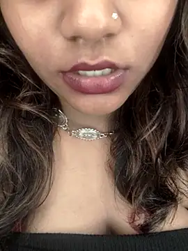 Sexy_b_1 live cam on StripChat