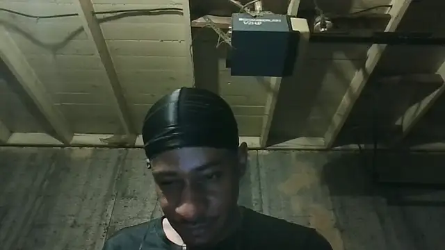 Leo99842 webcam