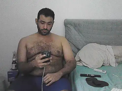 alphalatinobearx - Alphalatinobearx's free webcam - UK Sex Cams