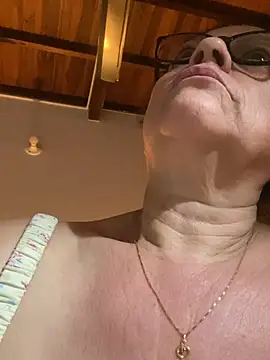 sharongirl07 - Sharongirl07's free webcam - UK Sex Cams