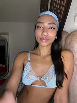 Mia-Lorette webcam