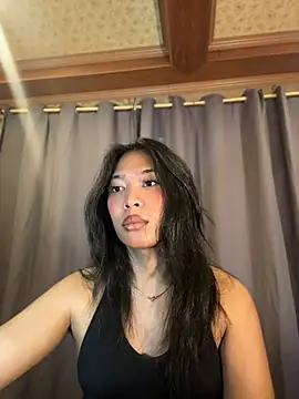 hugecock_tamira webcam
