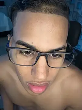 el_neci0 - El_Neci0's free webcam - UK Sex Cams