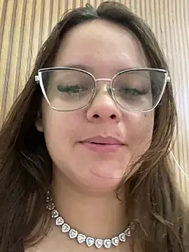 Laryssinha_69 webcam