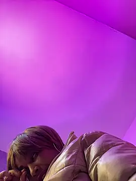 Ayla_Noir webcam