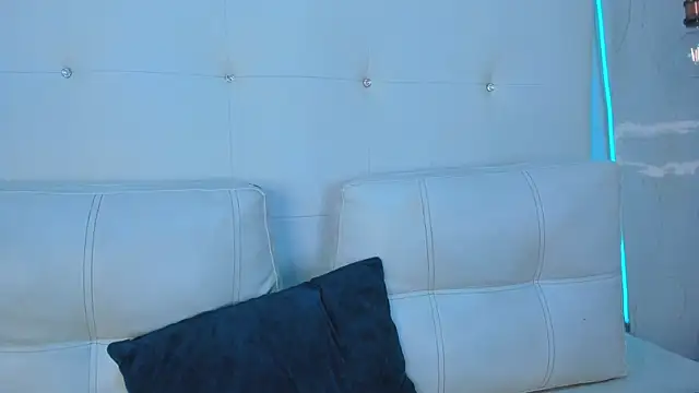 naomygomez_ live webcam show