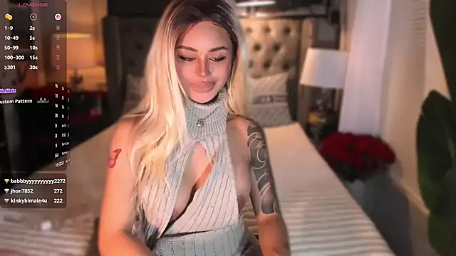 ParisianDoll webcam