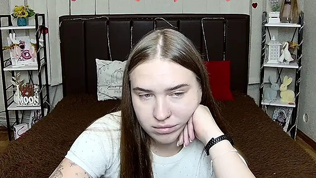 LauraHlot webcam